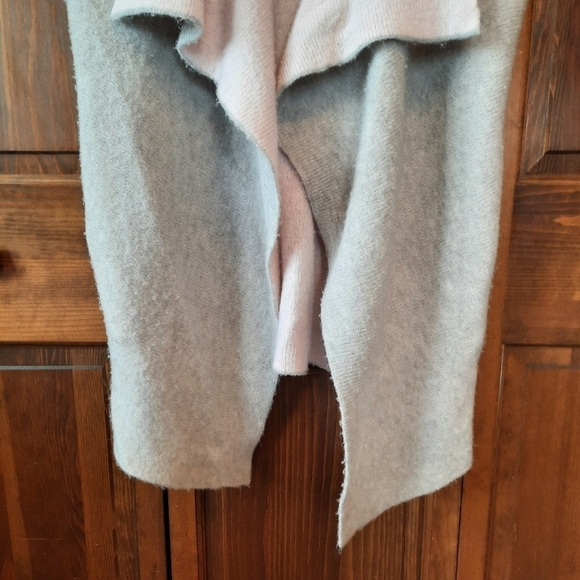 Lole Freddie Riverstone Two Tone gray blush pink wool blend sleeveless cardigan - Picture 5 of 14